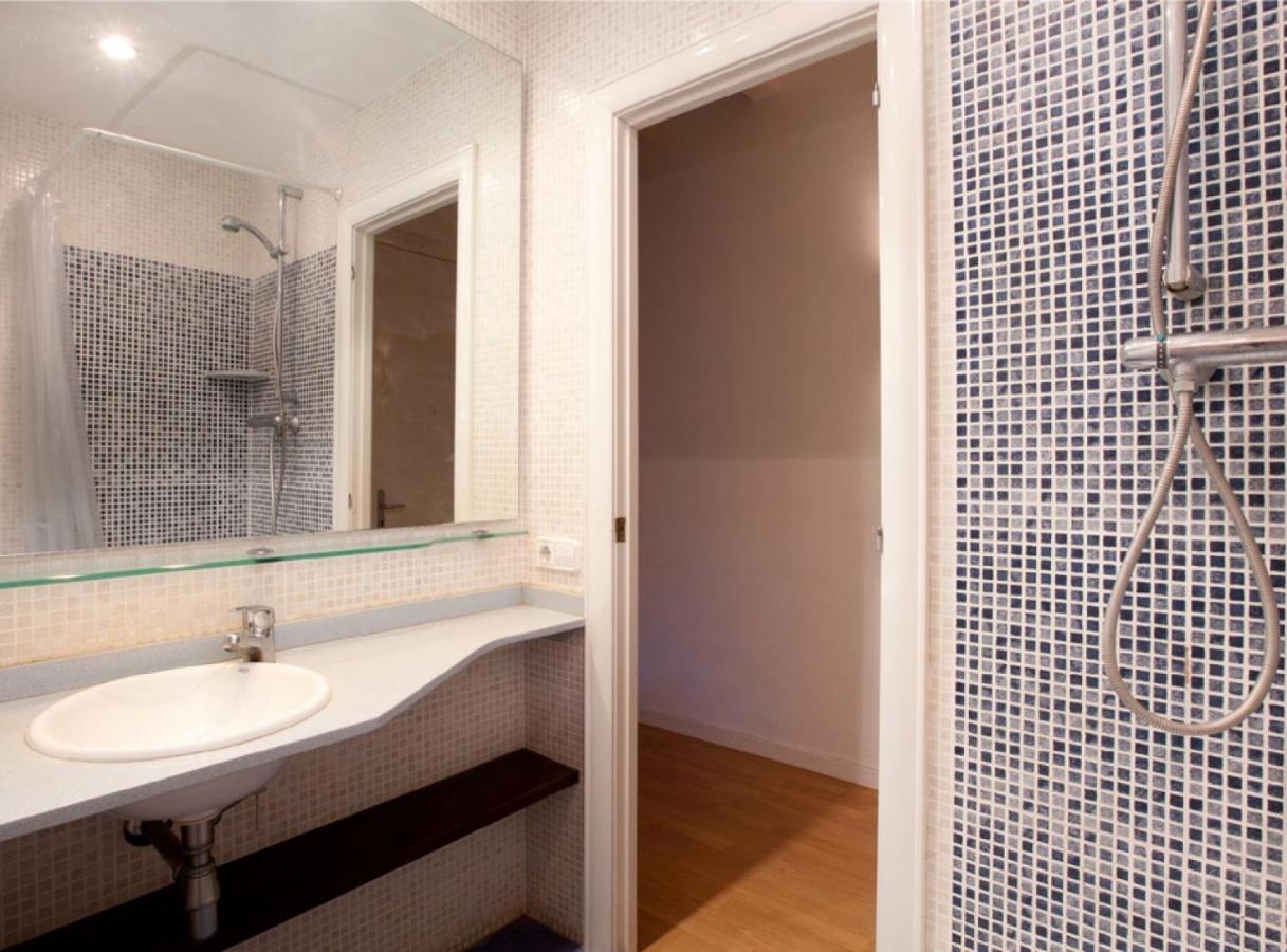 Authentic Flat2 In Poble Sec - Paralelo Barcelona Bagian luar foto